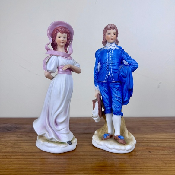 Vintage Bisque Porcelain Figurines | Colonial Couple | Hand-Painted - Picture 5 of 15